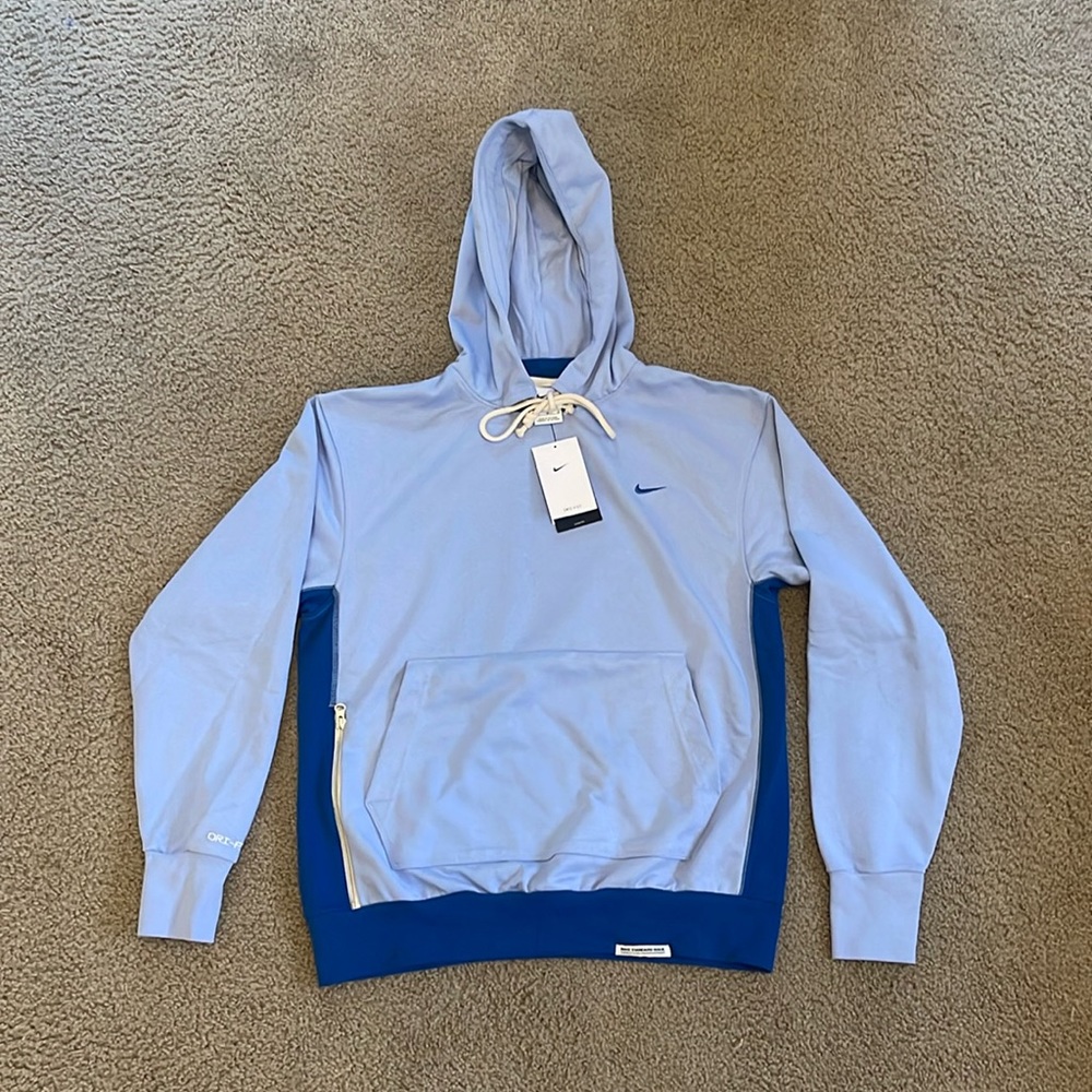 NIKE HOODIE — BRAND NEW